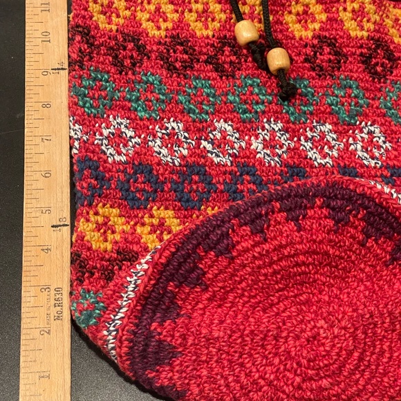 Women's Thick Crochet Knit Colorful Barrel Crossbody Bag - Picture 8 of 16